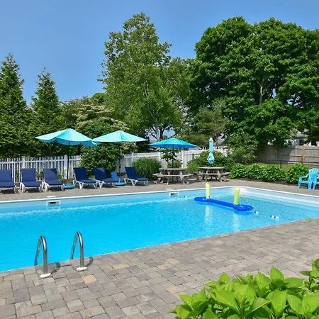 Heated Pool Ac 1 2 Mile To Beach